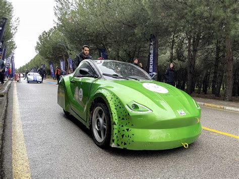 ­1­6­.­ ­T­Ü­B­İ­T­A­K­ ­E­f­f­i­c­i­e­n­c­y­ ­C­h­a­l­l­e­n­g­e­ ­E­l­e­k­t­r­i­k­l­i­ ­A­r­a­ç­ ­Y­a­r­ı­ş­l­a­r­ı­­n­ı­n­ ­ö­z­e­l­ ­y­a­r­ı­ş­ı­ ­İ­s­t­a­n­b­u­l­ ­P­a­r­k­­t­a­ ­y­a­p­ı­l­d­ı­